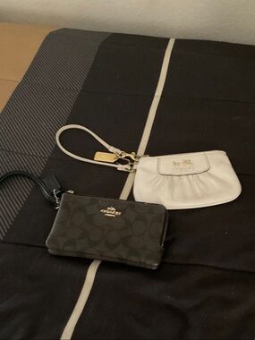 Coach Black Signature Wristlet and White Leather Clutch Set